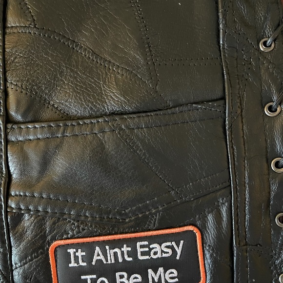 NWT DIAMOND PLATE LADIES ROCK BLACK RIDING LEATHER VEST | Size Small - Picture 9 of 10